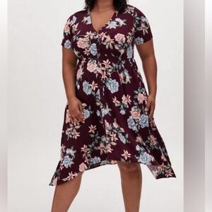NWT Torrid Midi Challis Shirt Dress - Burgundy Floral- Size 4x! Pockets